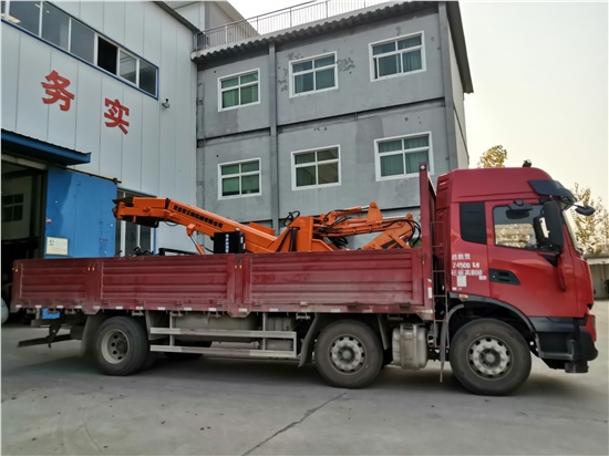 洛陽合峪60型帶破碎錘輪式扒渣機發(fā)貨成功