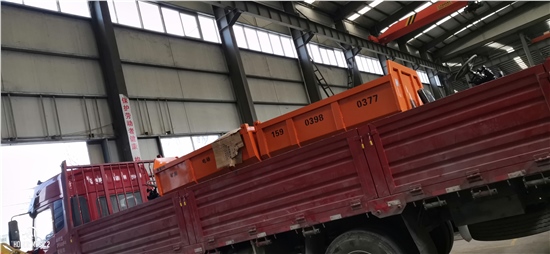 潼關客戶兩臺三噸電動車發(fā)貨成功